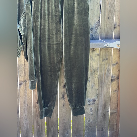 NOIZE Jogger Set Chelsi Zip-Up Hoodie & - Picture 11 of 16